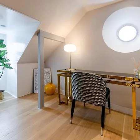 Bcascais Boutique House By Iin Center בית הארחה