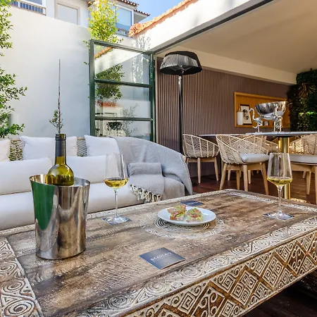 Bcascais Boutique House By Iin Center בית הארחה 4*