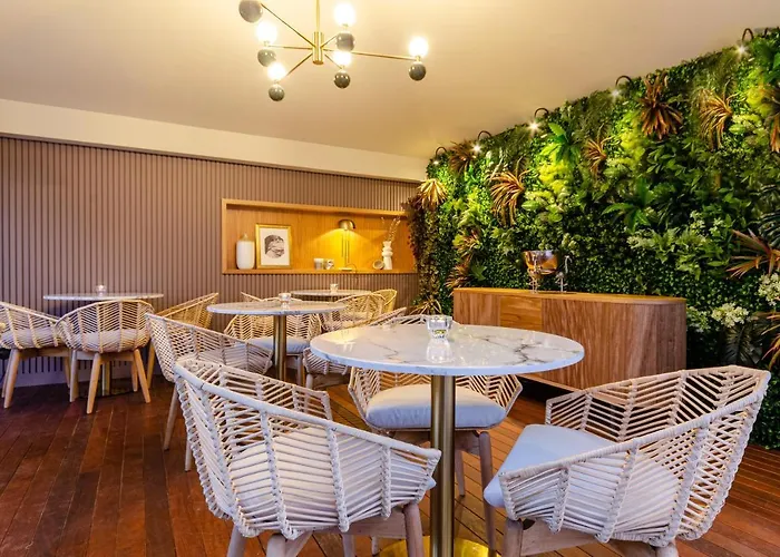 Bcascais Boutique House By Iin Center كاسكايس