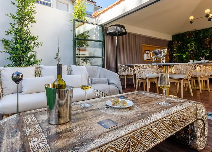 Bcascais Boutique House By Iin Center بيت ضيافة 4*
