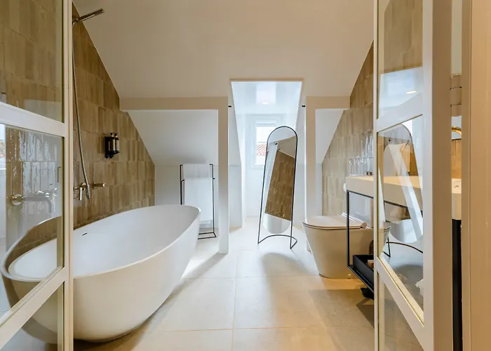 ゲストハウス Bcascais Boutique House By Iin Center 4*